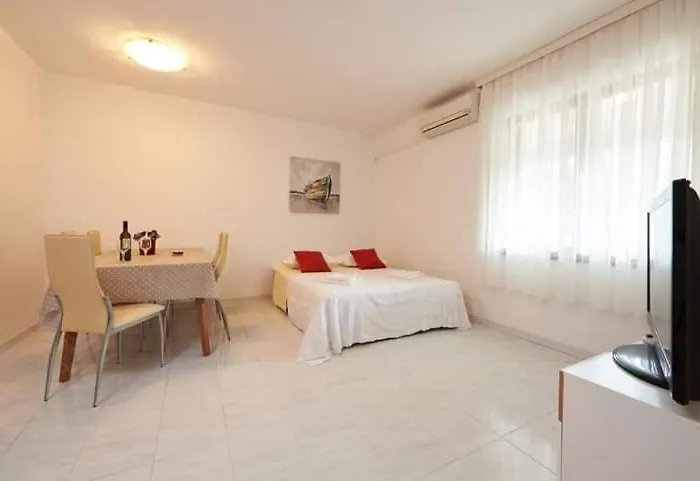 Appartamento Ornela Traù