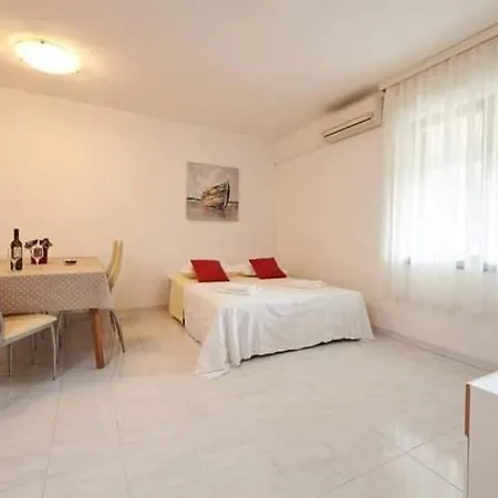 Appartamento Ornela Traù